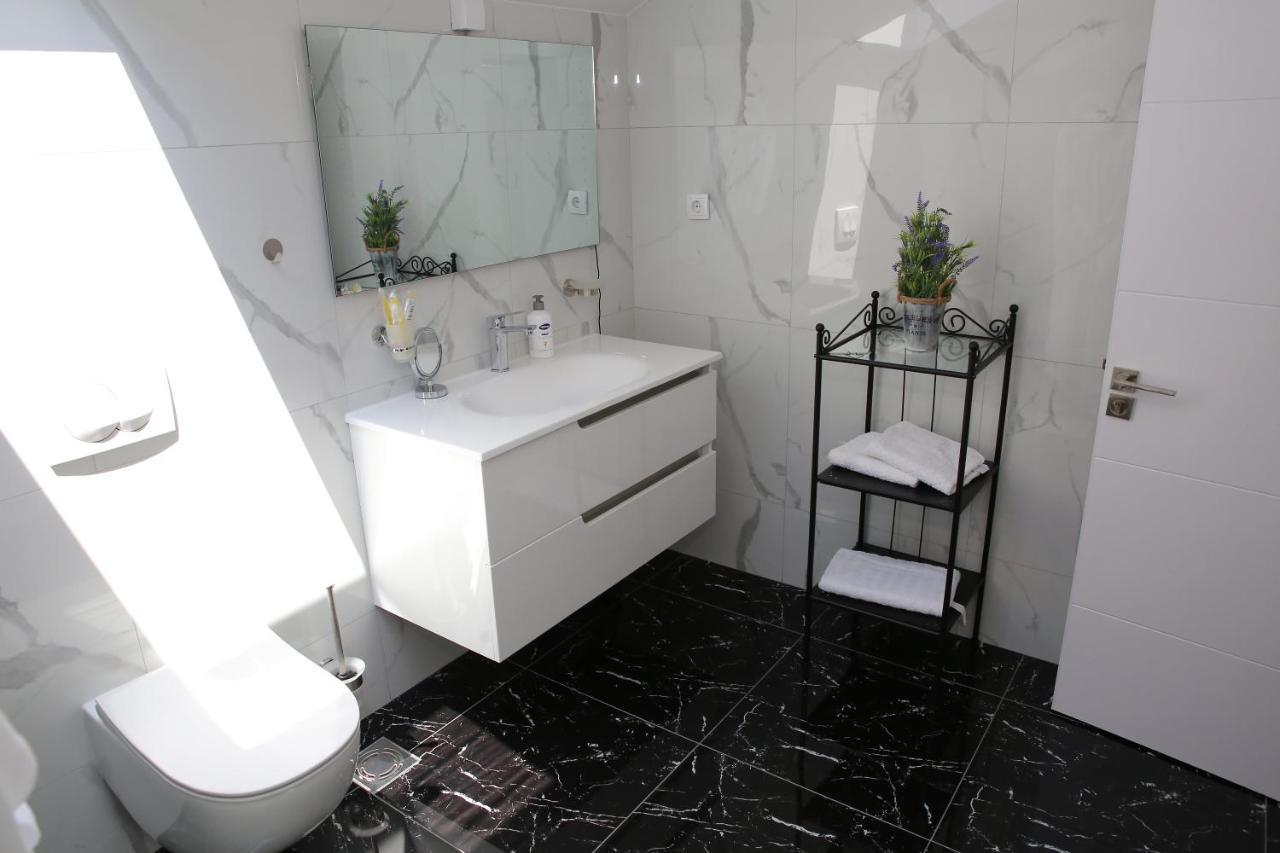 Prenociste Dunav 97 K5 Novi Banovci Extérieur photo